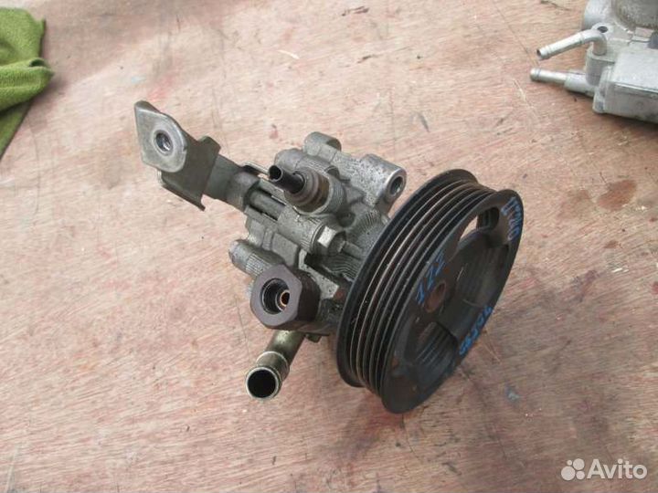 Насос гидроусилителя Toyota Allion ZZT240 1ZZ-FE