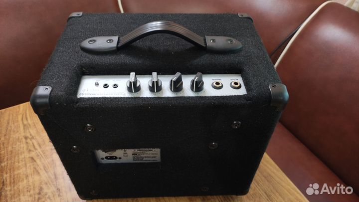 Басовый комбоусилитель Warwick BC 10