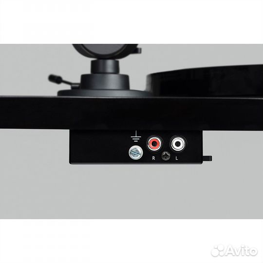 Pro-Ject E1 Phono (OM5e) Walnut