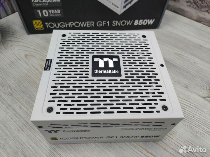 Блок питания Thermaltake Toughpower GF1 Snow 850W