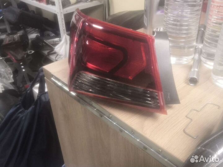 Фонарь задний левый