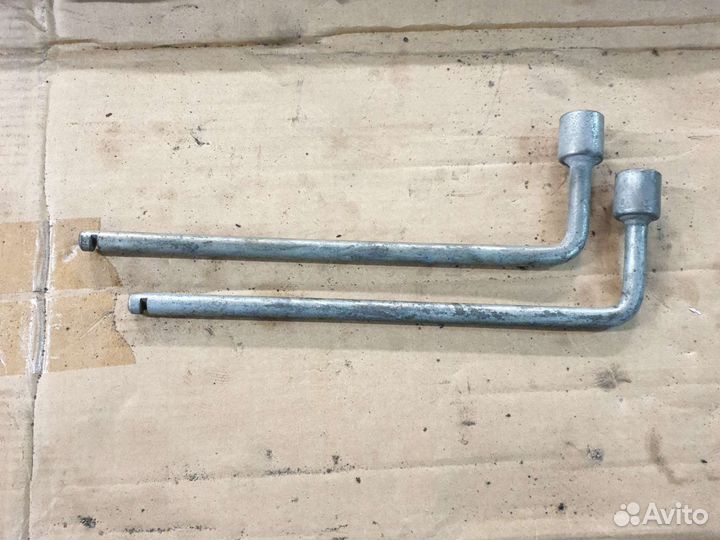 Балонный ключ 19 Mercedes Vito w638