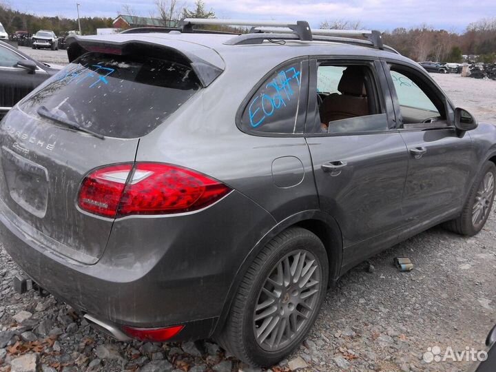 Porsche Cayenne 958 2012г 3.6л дорестайлинг