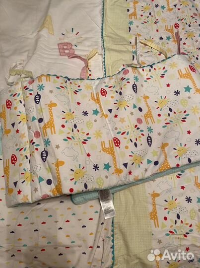 Бортики в кроватку и одеяло mothercare