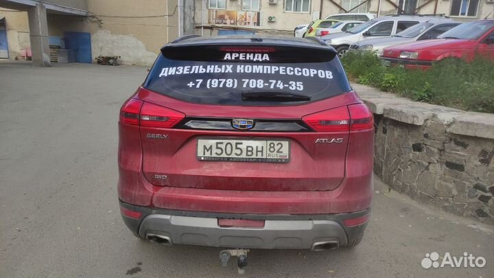 Реклама на заднем стекле