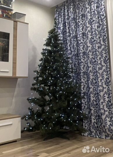 Елка искусственная 240