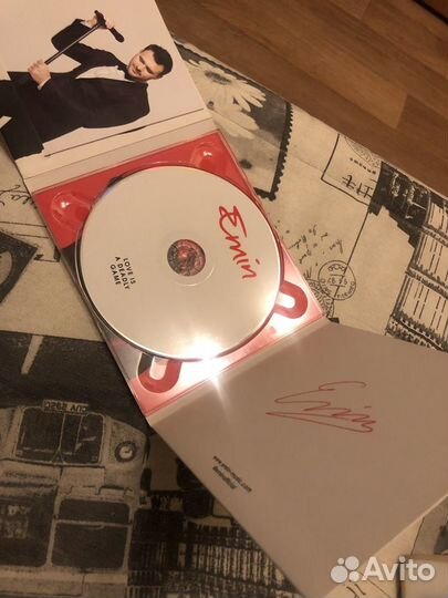 Автограф + диск (Эмин)