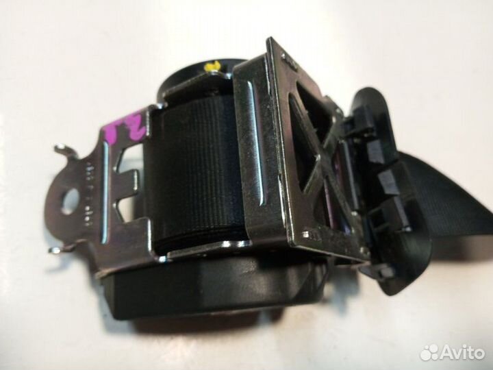 Ремень безопасности задний правый Renault Logan L8