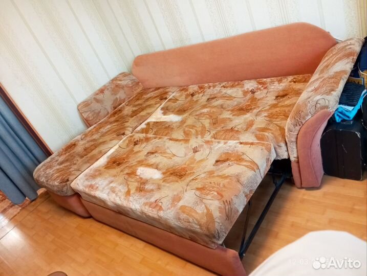 Угловой диван бу