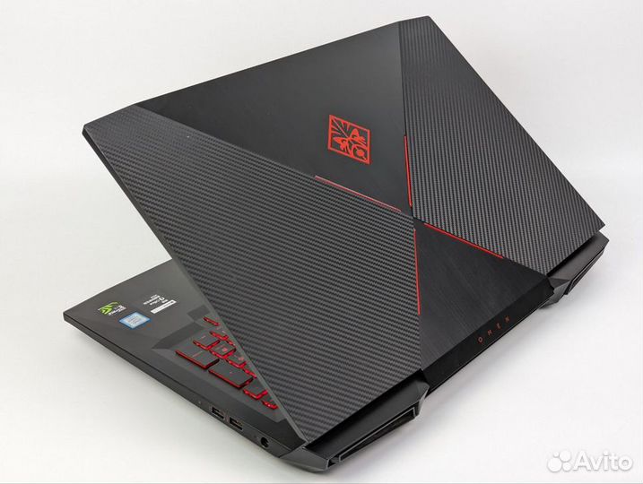 HP omen 17 120Hz i7-7700HQ GTX1070 SSD512