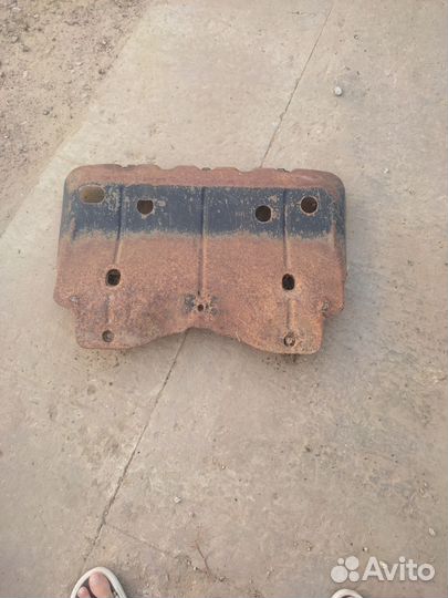 Защита двигателя Toyota Land cruiser 90