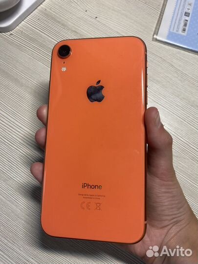 Телефон iPhone XR