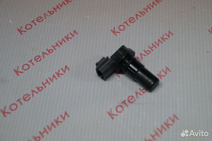 Nissan 31935-8E005 Датчик