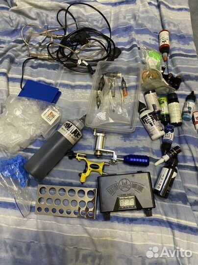 Машинка для татуировок и краски