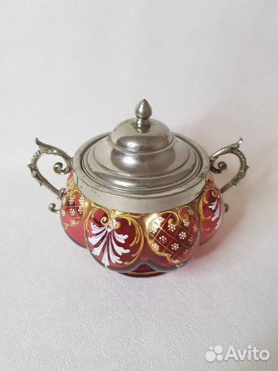 Антикварная бисквитница