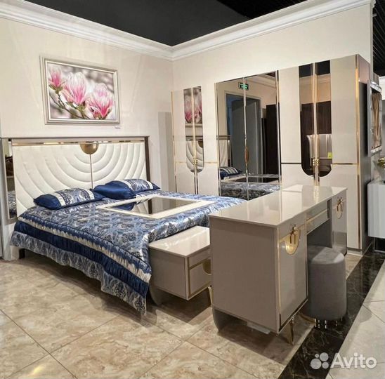 Мебель для спальни Спальный гарнитур Агата