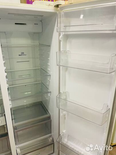 Холодильник LG Side by Side No Frost бежевый
