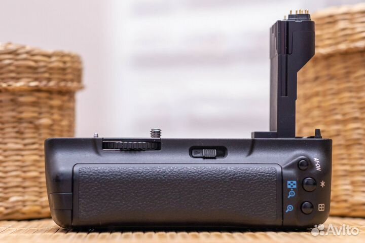 Батарейная ручка для Canon 5D mark II + 1 батарея