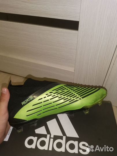 Бутсы футбольные adidas predator