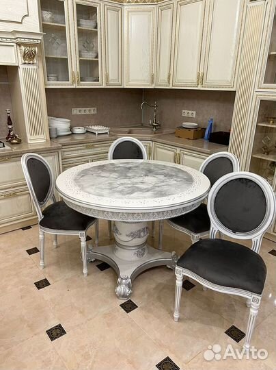 Стол \ стол в наличии