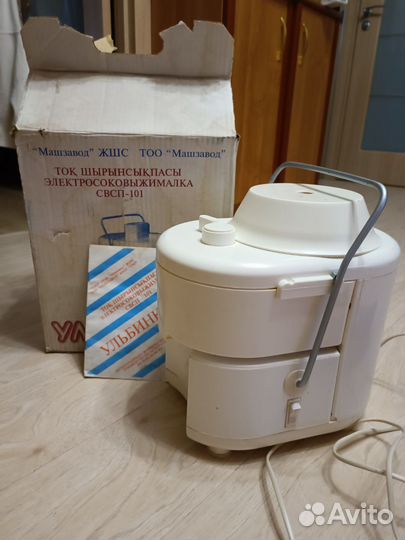 Электросоковыжималка 