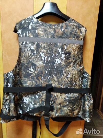 Жилет спасательный