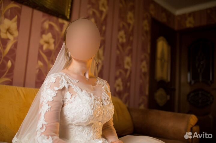 Свадебное платье