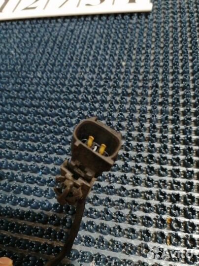 Датчик положения коленвала Toyota Hilux Surf