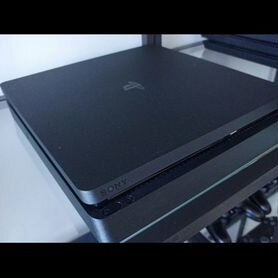 Sony playstation 4 slim