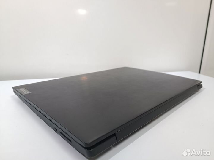 Мощный Lenovo на AMD A9/8g/R5 graphics/ SSD