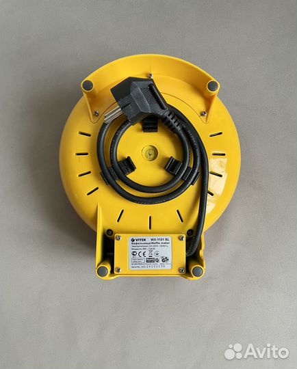 Вафельница Vitek Winx