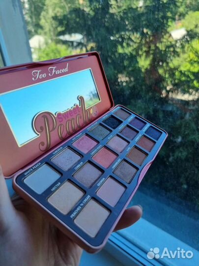 Too Faced Sweet Peach палетка теней