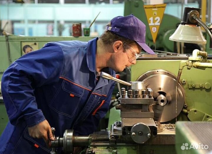 Токарь вахтой в город Электросталь