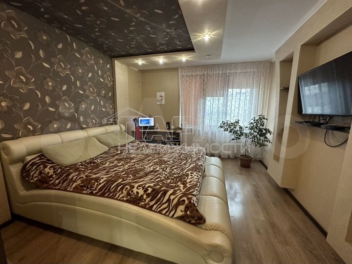 2-к. квартира, 77 м², 7/11 эт.