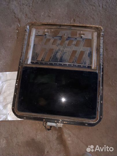 Люк мерседес 220 не лон г