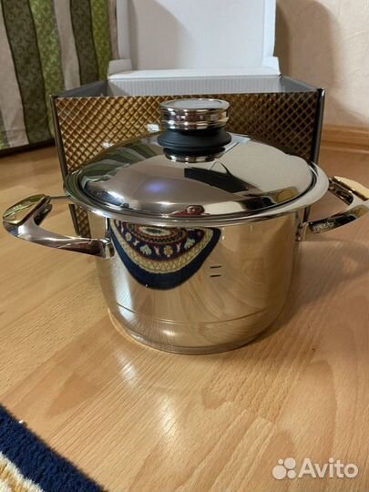 Кастрюля цептер новая 4,2 л