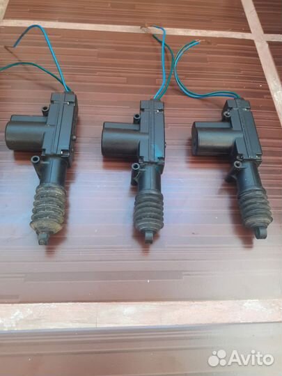 Активатор центрального замка saturn