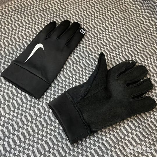 Перчатки Nike чёрные