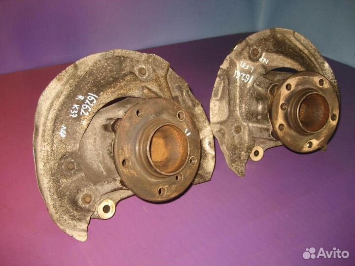 Кулак цапфа бмв Е90 Е87 Е81 Е82 Е88 поворотный