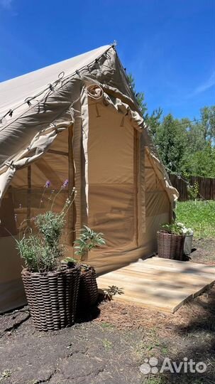 Палатка надувная 12 м² с уютным готовым интерьером