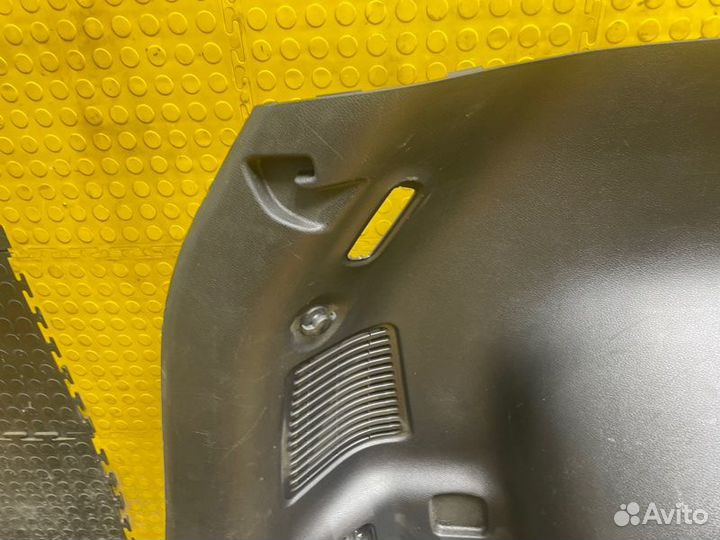 Б/У Обшивка багажника - В хорошем состоянииn