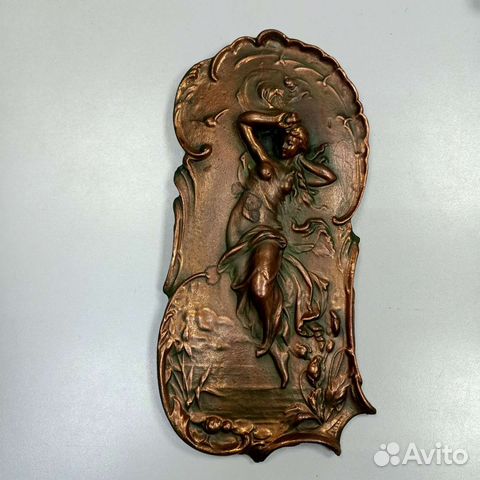 Настенная плакетка