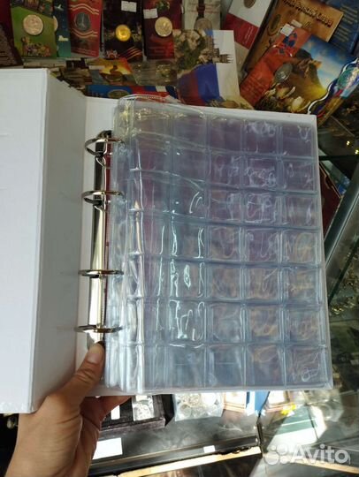 Альбом для монет с ячейками разные