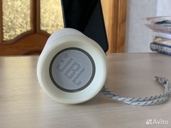 Jbl Flip 4 (новый акум)