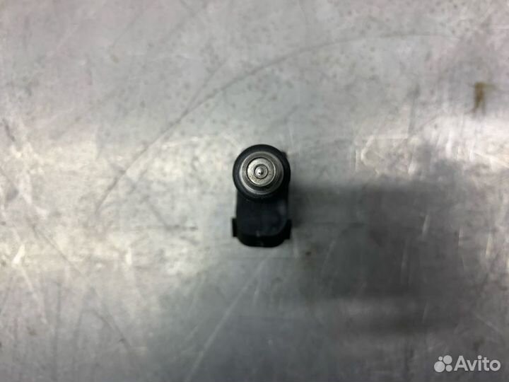 Форсунка топливная Audi A4 универсал ALT 2006