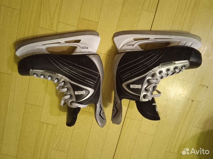 Коньки хоккейные