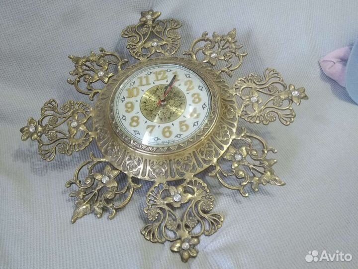 Часы настенные ручной работы