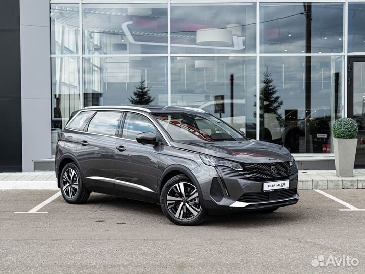 Peugeot 5008 1.8 AT, 2023