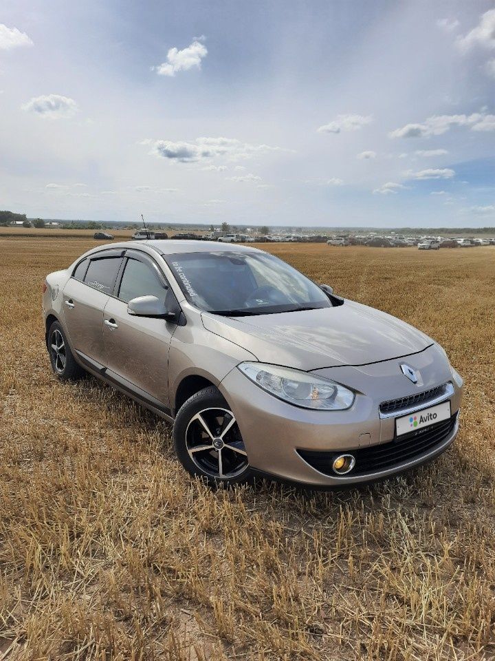Renault Fluence: фото владельца