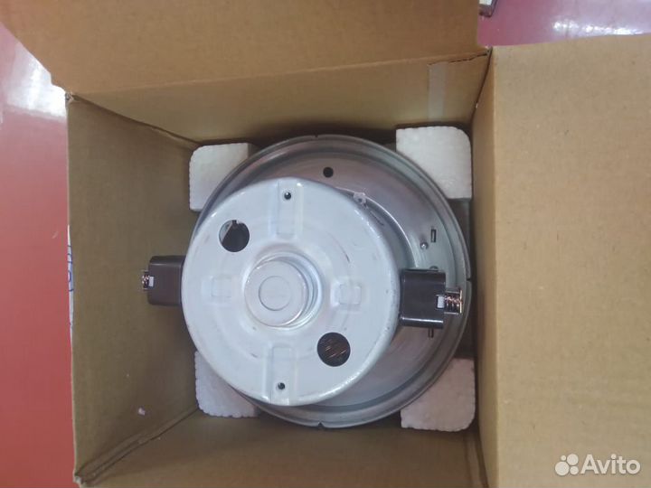 Мотор пылесоса.Новый